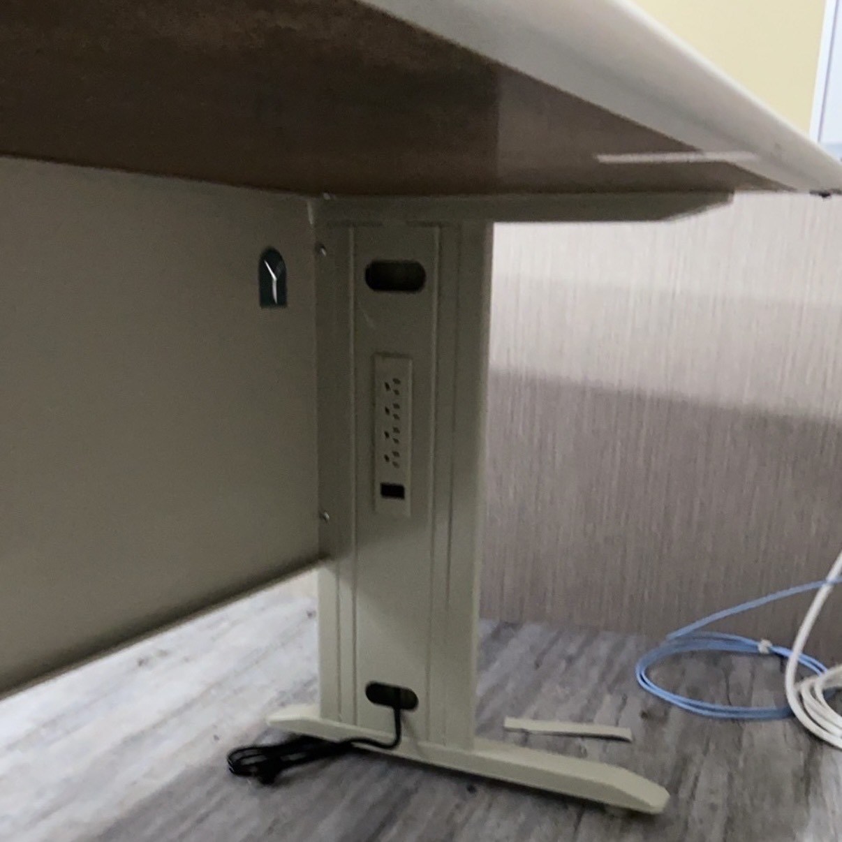 卡式電源插座(加購品)